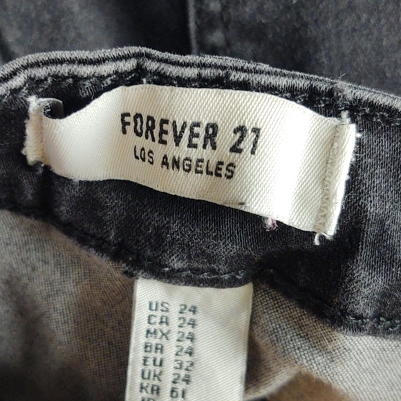 Forever 21 Los Angeles size 24 dark wash jeans - Picture 10 of 10